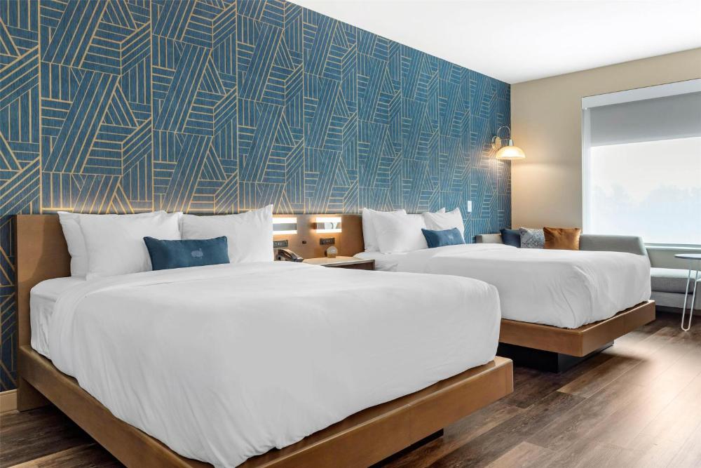 Queen Room with Two Queen Beds - Hearing Access interior